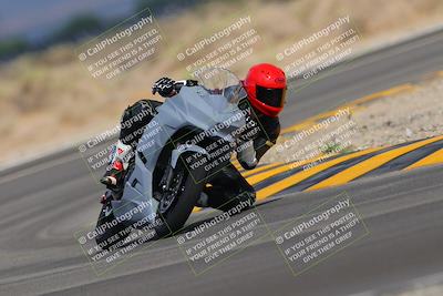 media/Sep-11-2022-SoCal Trackdays (Sun) [[81b7e951af]]/Turn 16 (945am)/